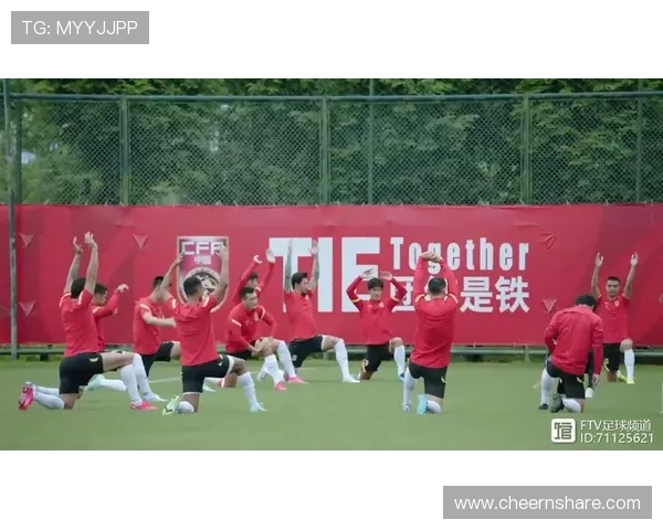 广州足球队的拼搏历程与大师赛荣耀之路的深度剖析 广州足球队的拼搏历程与大师赛荣耀之路的深度剖析