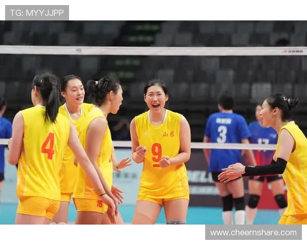 八一女排迎战山东队决战赛场展现巾帼风采与拼搏精神