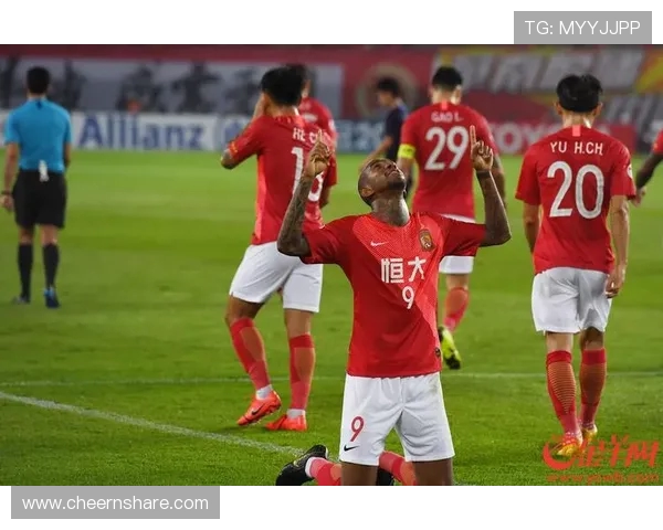 广岛与广州恒大淘宝的对决:亚洲足球的激情碰撞与荣耀之争 广岛与广州恒大淘宝的对决:亚洲足球的激情碰撞与荣耀之争